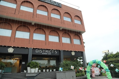 Hotel District 5