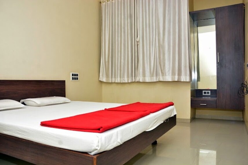 Pandharinath_Lodge_2