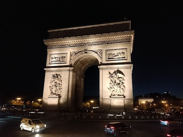 Big_Bus_Tour_of_Paris_3