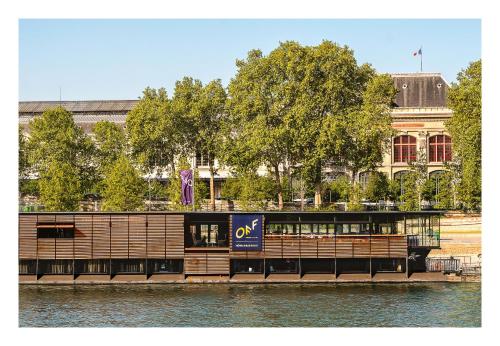 Off_seine_hotel_1