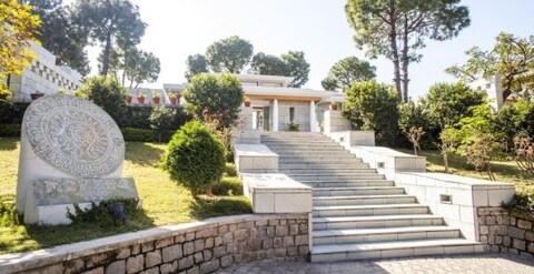 Moksh Himalayan Spa Resort