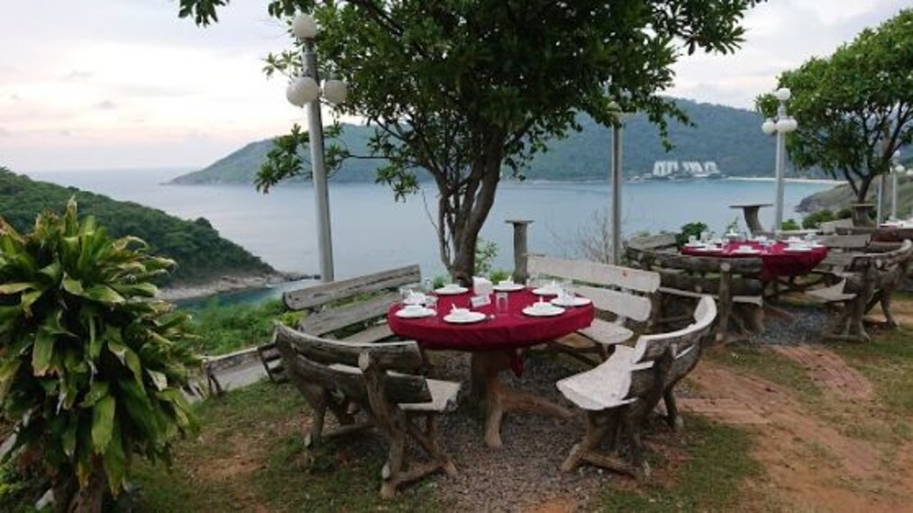 phuket_promthep_cape_restaurant_2