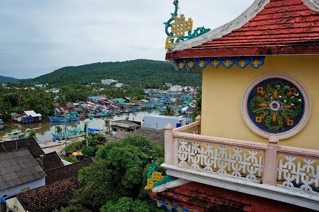 Cao_Dai_Temple_Phu_Quoc_4