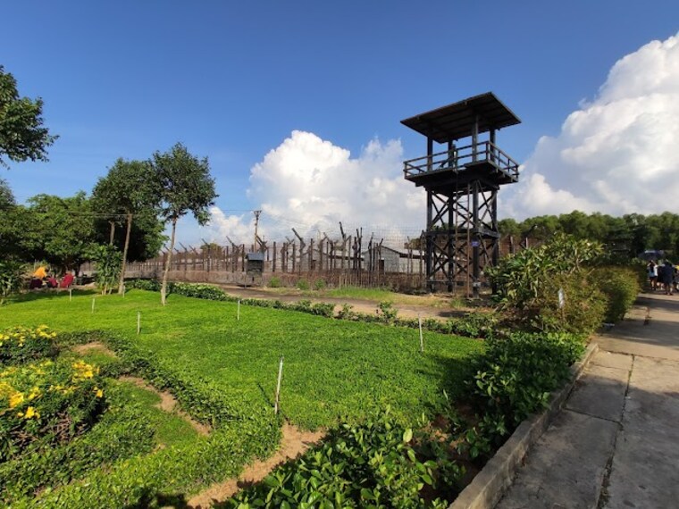 Phu_Quoc_Prison_1