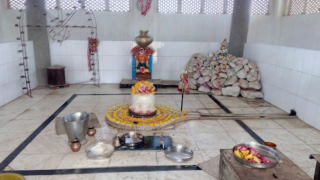 Khimeshwar_Temple_2