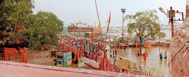 pryagarj_bade_hanuman_ji_temple