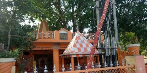Temple Tour