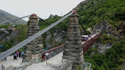Kawarau Gorge Suspension Bridge