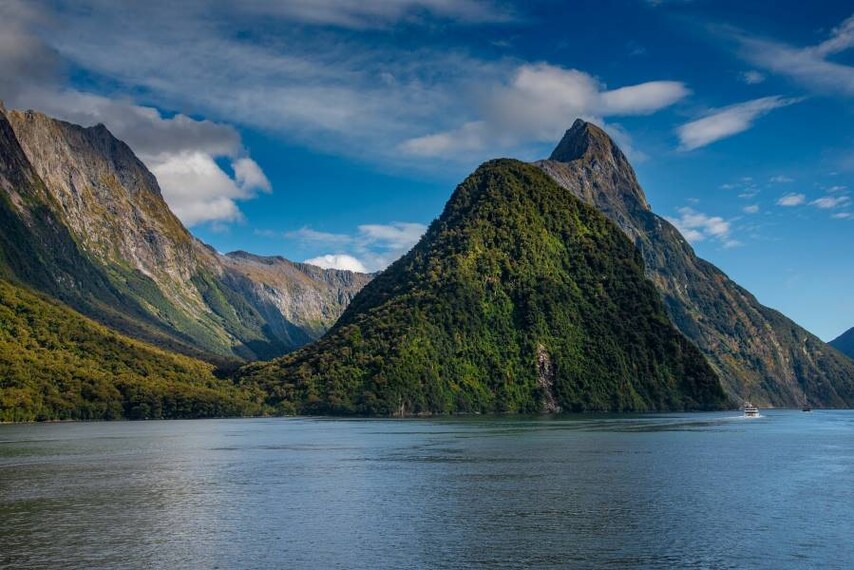 Queenstown_Milford_Sound_1