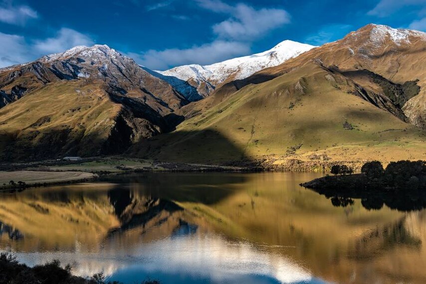 Queenstown_Moke_Lake_3