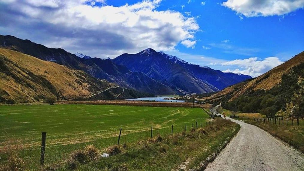 Queenstown_Moke_Lake_4