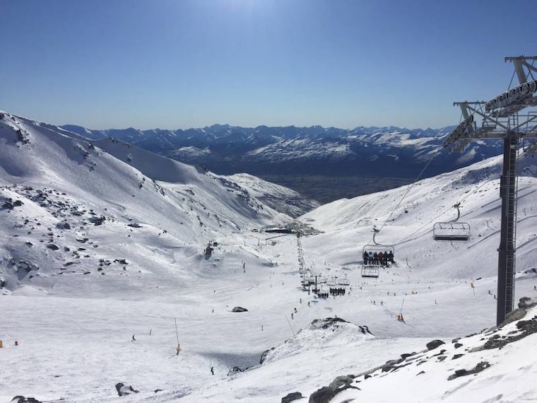 Queenstown_The_Remarkables_2