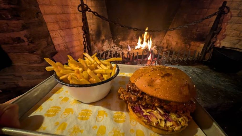 Queenstown_The_World_Bar_4