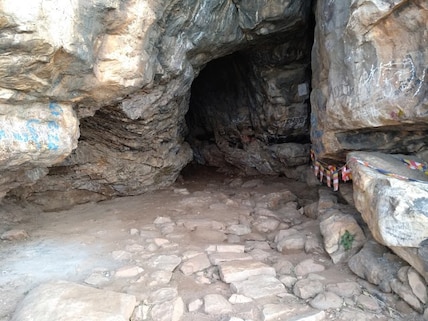 Saptaparni Caves