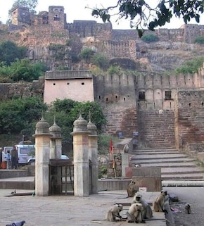 Raj Bagh Ruins