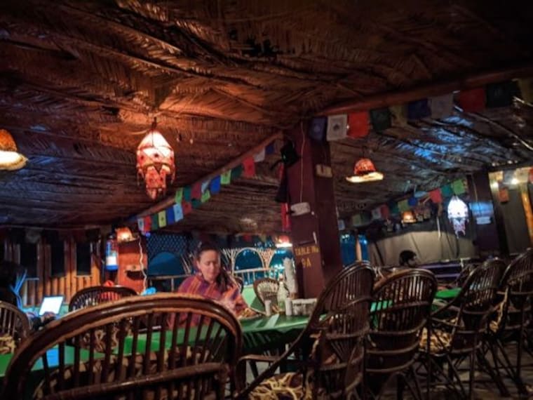 rishikesh_little_buddha_cafe