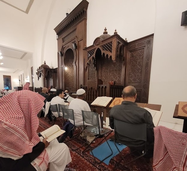 King_Khalid_Grand_Mosque_4