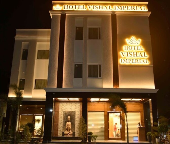 Hotel_Vishal_Imperial_1