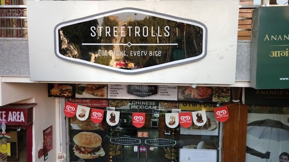 Street_Rolls_1