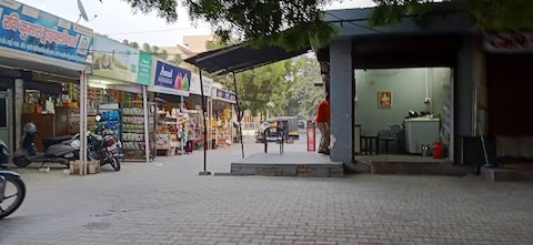 Sector 14 Market
