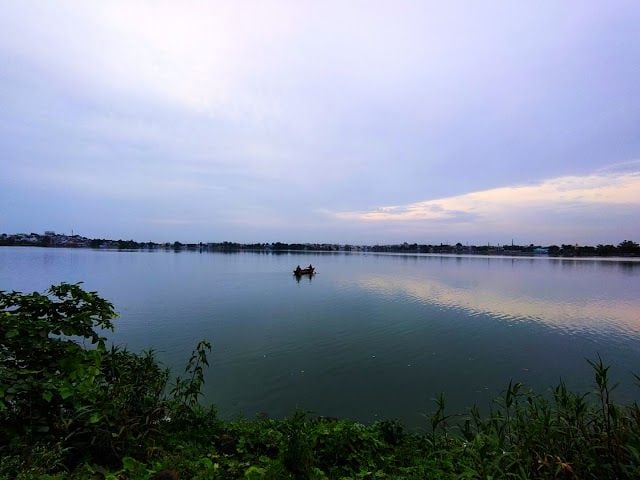 Lakha_banjara_lake_1