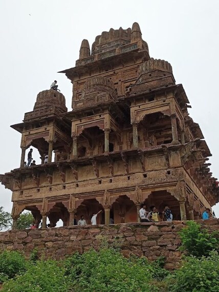 Gadpehra_temple_1