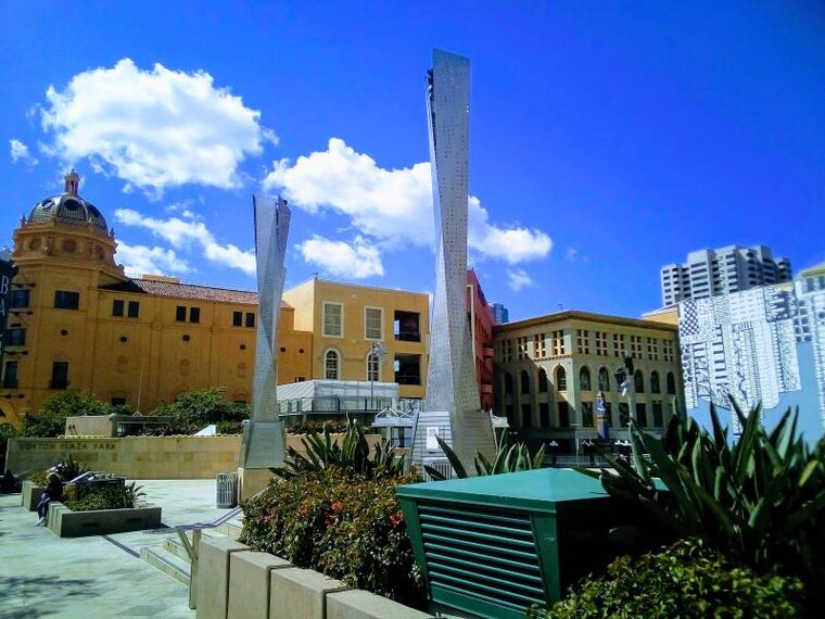 San_Diego_Gaslamp_Quarter_1