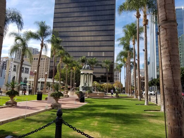 San_Diego_Gaslamp_Quarter_3