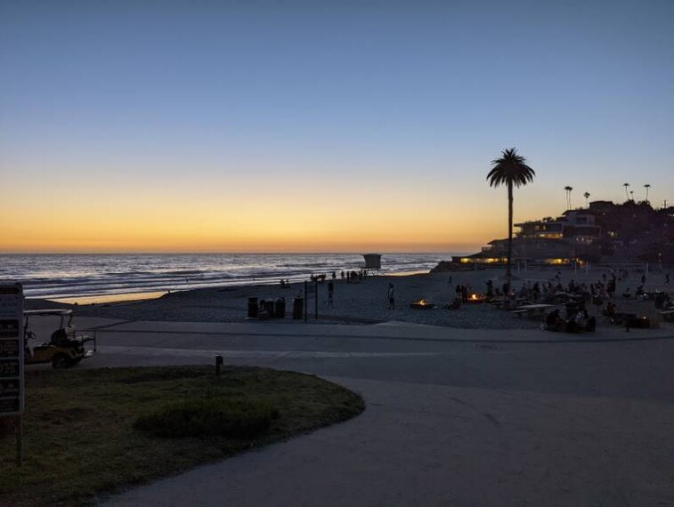 San_Diego_Moonlight_Beach_3