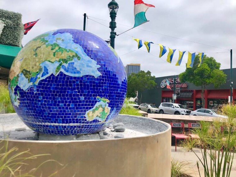 San_Diego_Piazza_Basilone_2