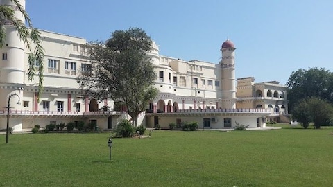 Enjoy an Unforgettable Stay at The Sariska Palace