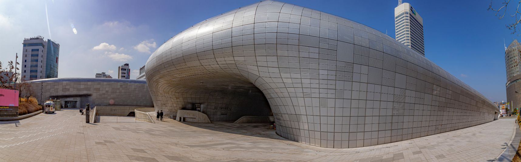 Dongdaemun_Design_Plaza_3