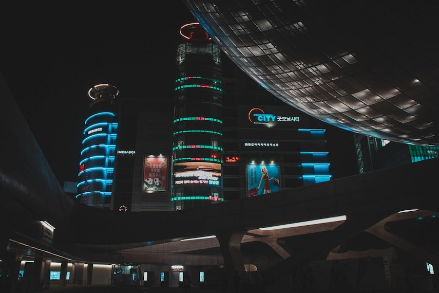 Dongdaemun_Design_Plaza_4