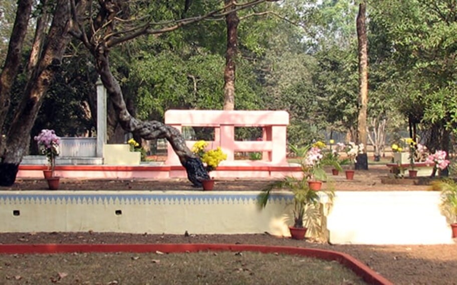 Shantiniketan Chhatim Tala Landscape Image