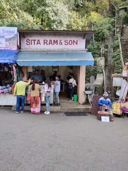 shimla_sita_ram_and_son