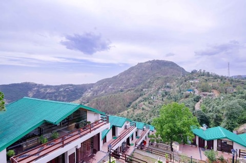 Woodsmoke Resort and Spa