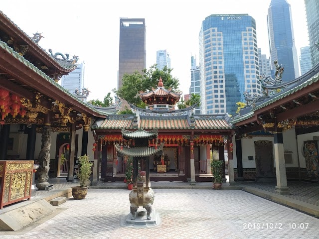 Singapore Stroll Through Chinatown Landscape Image