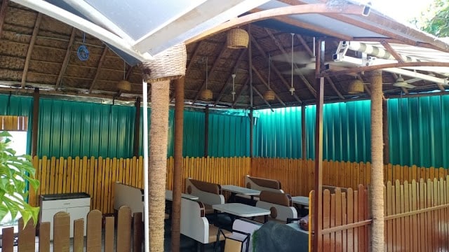 Safari_Bar_and_Restaurant_2