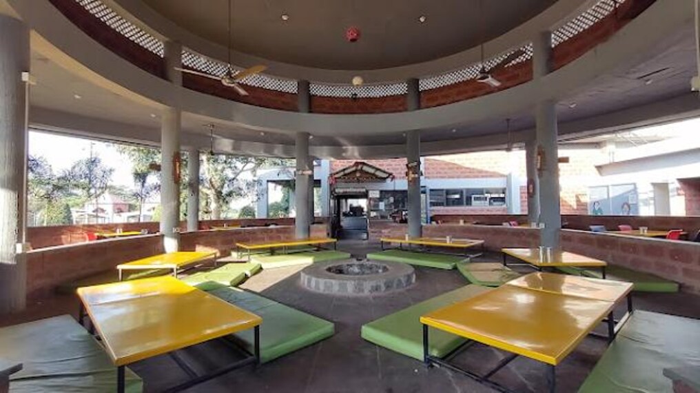 Walsang Wada Restaurant | Solapur - What to Expect | Timings | Tips ...