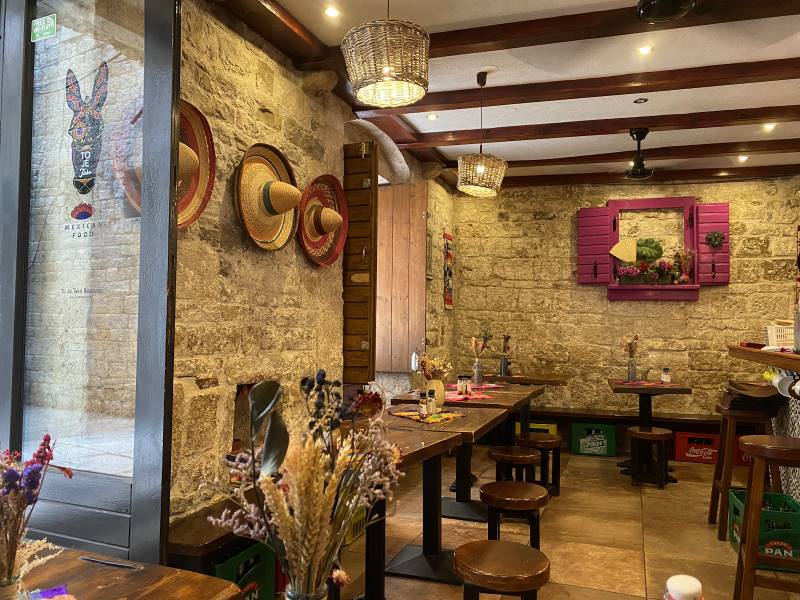 Split_To_Je_Tako_Mexican_Restaurant_9