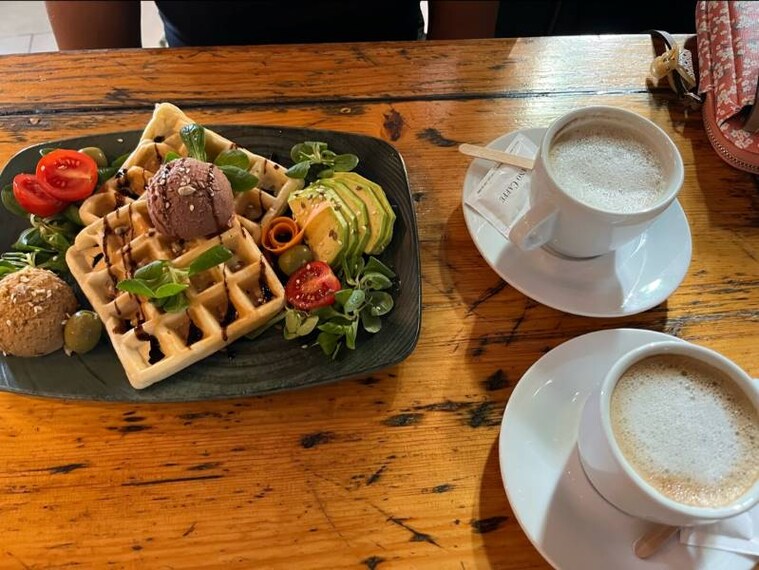 Split_Feel_Green_Restaurant_4