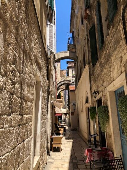 Split_Jupiters_Temple_5