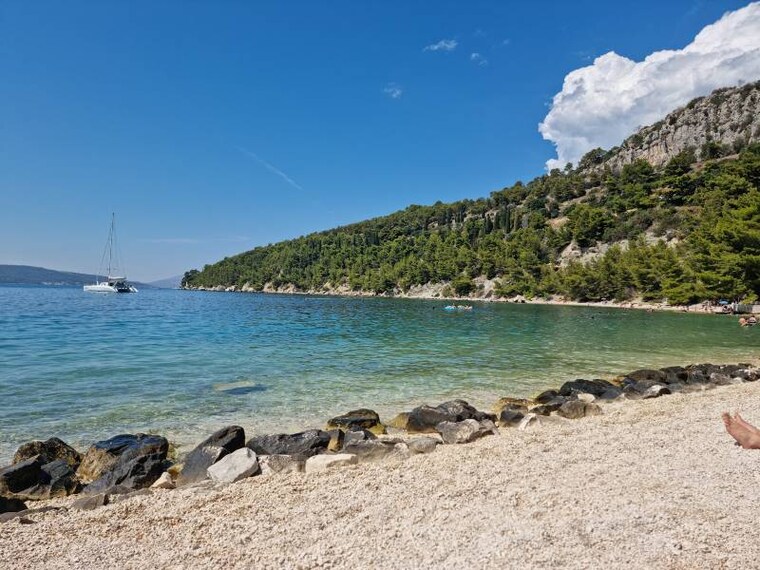 Split_Kasjuni_Beach_1