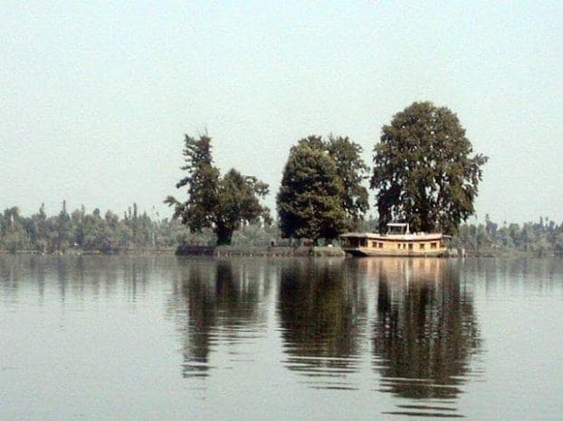 srinagar_the_chinar_garden_1