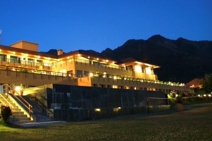 srinagar_vivanta_dal_view_by_taj_1