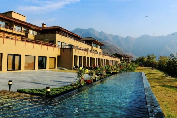 srinagar_vivanta_dal_view_by_taj_2