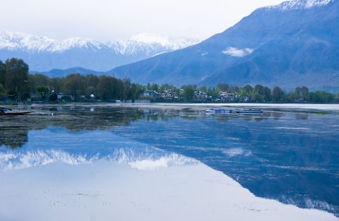 Dal Lake