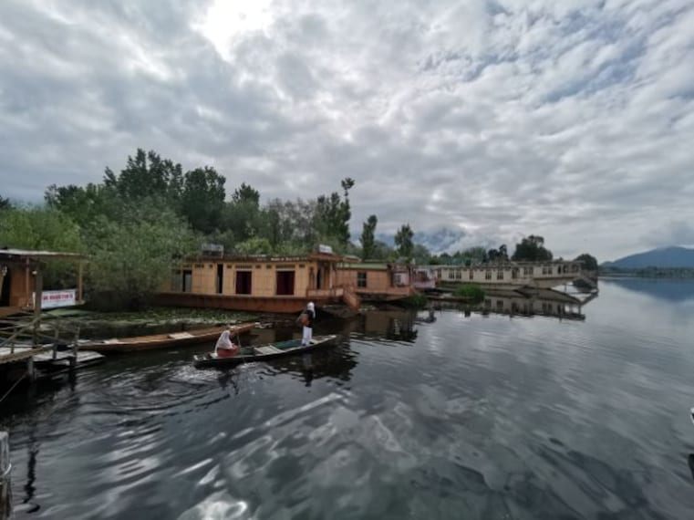 nigeen_lake_5
