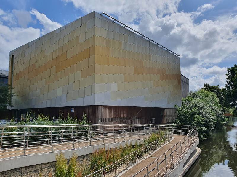 Surrey_The_Lightbox_8