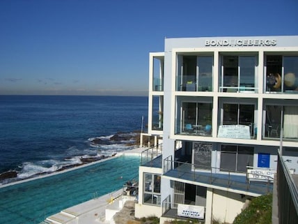 Icebergs Dining Room and Bar